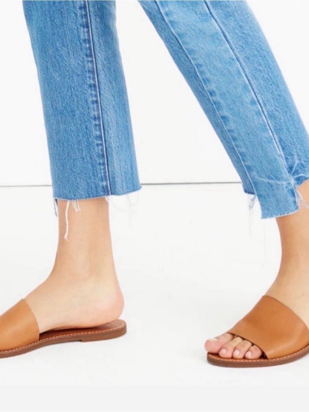 Madewell Boardwalk Post Slide Sandals in leather, featuring a minimalist size9